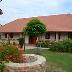 Vidra Holiday home *